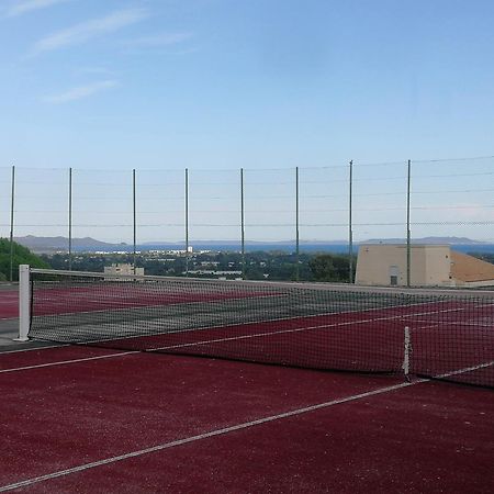Studio Climatise Dans Residence Avec Piscine Et Tennis Hyeres Exterior photo